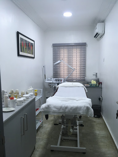 HAIRVEN, Phase 2, 37 Onne Road, GRA, Port Harcourt, Nigeria, Beauty Salon, state Rivers
