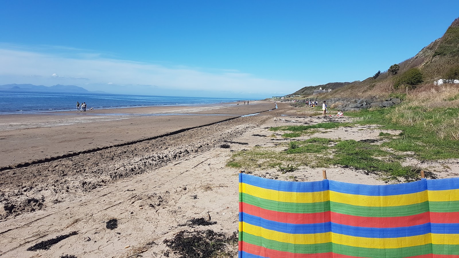 Foto van Croy Shore Beach met recht en lang