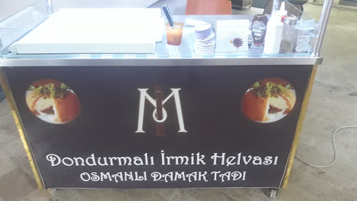 Mi Dondurmalı İrmik Helvası