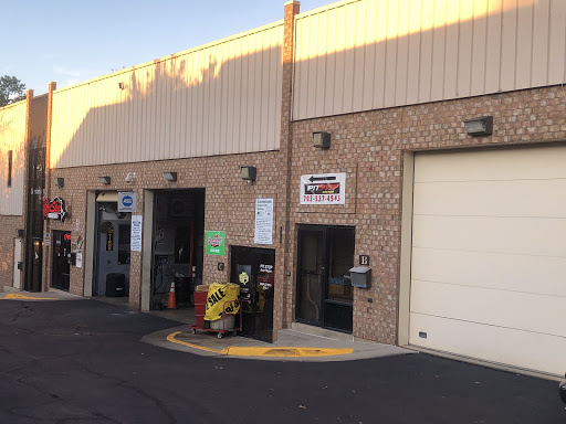 Auto Repair Shop «Pit Stop Auto Repair», reviews and photos, 7941 Angus Ct d, Springfield, VA 22153, USA