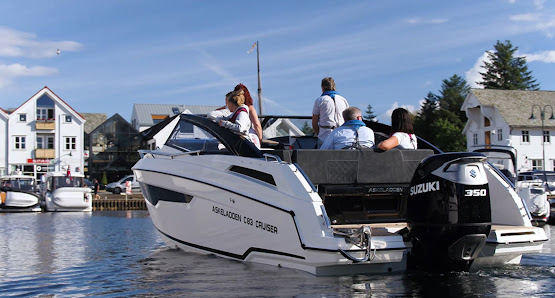 Stavanger Bådsenter AS Paradisveien 23, 4012 Stavanger, Norge