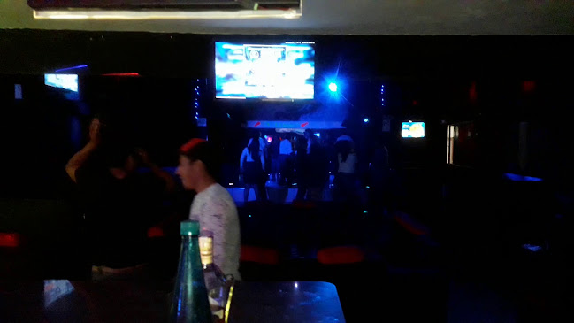 Comentarios y opiniones de Karaoke Bar La Noche