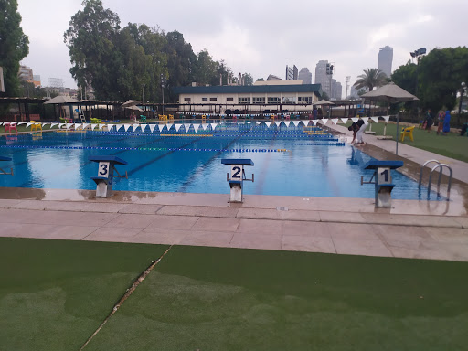 حمام السباحة الاوليمبي