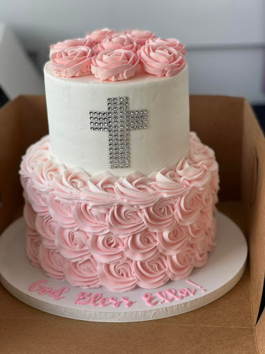 Cupcake Shop «Smallcakes: A Cupcakery of Naperville», reviews and photos, 115 E Ogden Ave #119, Naperville, IL 60563, USA