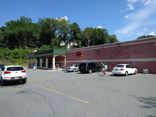 Supermarket «Jim Thorpe Market», reviews and photos, 1 River St, Jim Thorpe, PA 18229, USA