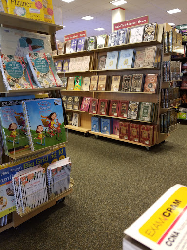 Book Store «Barnes & Noble», reviews and photos, 850 Inspiration Dr, Wilmington, NC 28405, USA