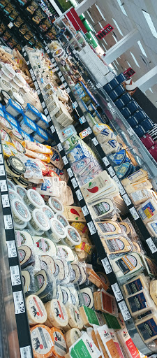 Grocery Store «Winn-Dixie», reviews and photos, 1535 N Singleton Ave, Titusville, FL 32796, USA