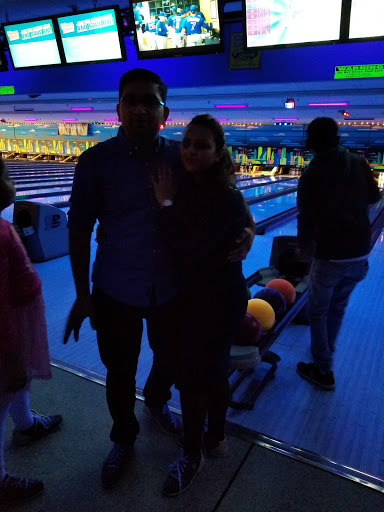 Bowling Alley «Brunswick Zone Glendale Heights», reviews and photos, 558 North Ave, Glendale Heights, IL 60139, USA