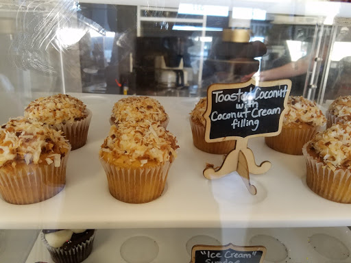 Wedding Bakery «Piece of Cake Desserts», reviews and photos, 1275 E Baseline Rd #116, Gilbert, AZ 85233, USA