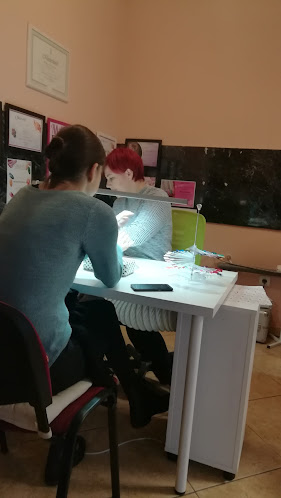 Veronika Műkörmös Mester, Szempilla és Smink Győr - Nagyszentjános