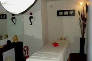The New Look Center Day Spa image
