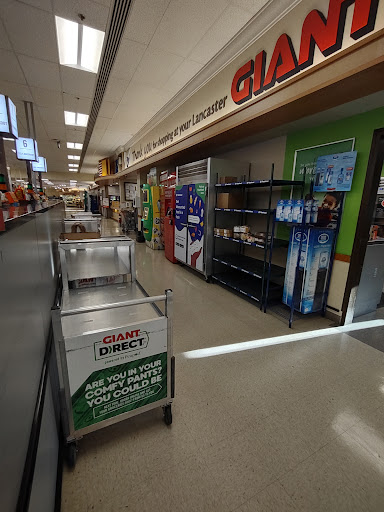 Grocery Store «Giant Food Stores», reviews and photos, 550 Centerville Rd, Lancaster, PA 17601, USA