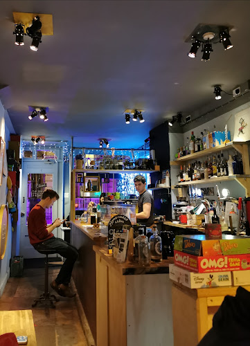 Playground Coffee & Bar - Coffee shop