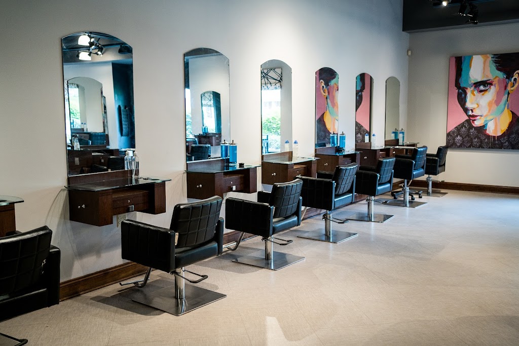 Francesco & Giovanni Salon & Spa 19403