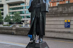 Sherlock Holmes Statue image