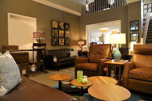 Furniture Store «Creative Classics Furniture», reviews and photos, 906 King St, Alexandria, VA 22314, USA