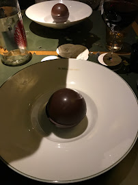 Chocolat du Restaurant français Les 110 de Taillevent à Paris - n°3