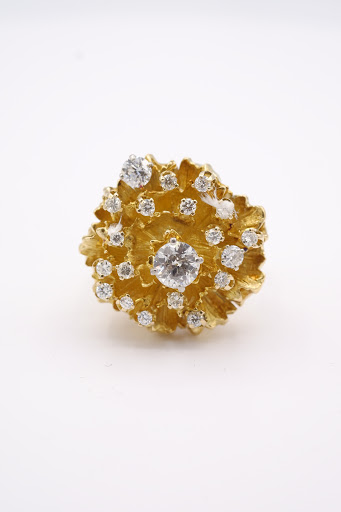 Jewelry Store «Saatchi Jewelry», reviews and photos, 4545 Austin Blvd, Island Park, NY 11558, USA