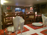 Atmosphère du Restaurant indien Restaurant Punjabi Dhaba Indien à Grenoble - n°5