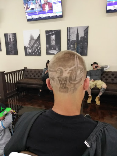 Barber Shop «West Park Barber Shop», reviews and photos, 17008 Lorain Ave, Cleveland, OH 44111, USA