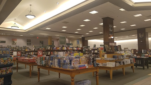 Book Store «Barnes & Noble», reviews and photos, 760 SE Maynard Rd, Cary, NC 27511, USA