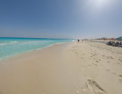 Foto di Nosour Al Abyad Beach con molto pulita livello di pulizia