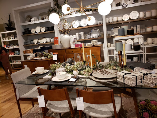 Furniture Store «west elm», reviews and photos, 2201 Westlake Ave Ste 100, Seattle, WA 98121, USA