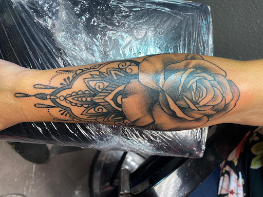 Tattoo Shop «Custom Ink Tattoo», reviews and photos, 6646 San Pedro Ave, San Antonio, TX 78216, USA