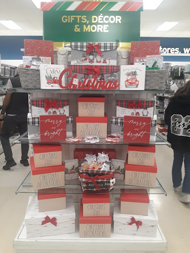 Department Store «Marshalls», reviews and photos, 2310 Monument Blvd, Pleasant Hill, CA 94523, USA