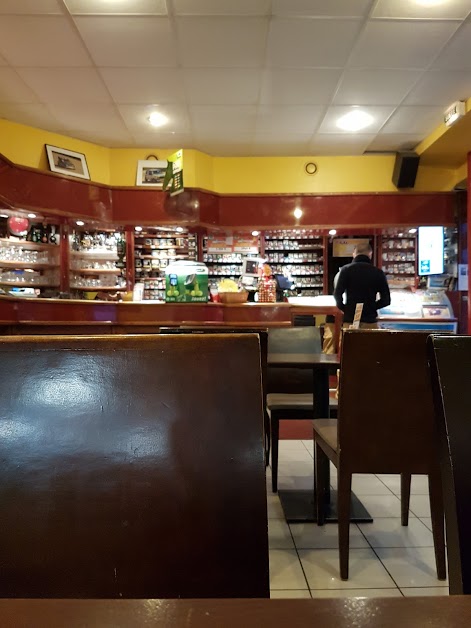 Café des sports à Montauban-de-Bretagne (Ille-et-Vilaine 35)