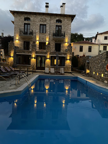 Maritsas Hotel & Suites