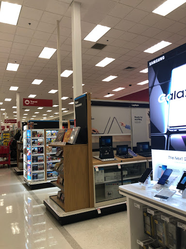 Department Store «Target», reviews and photos, 2333 63rd St, Woodridge, IL 60517, USA