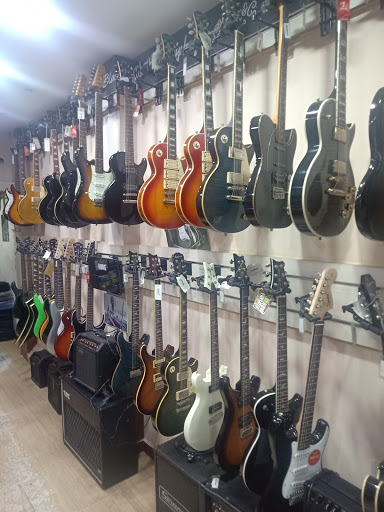 Guitar shops in Mumbai