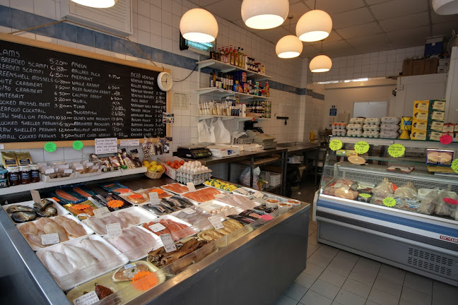 Reviews of Alan Beveridge Fishmongers Giffnock in Glasgow - Shop