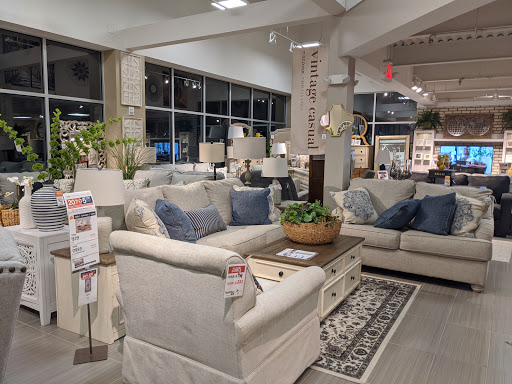 Furniture Store «Ashley HomeStore», reviews and photos, 2350 Central Park Ave, Yonkers, NY 10710, USA