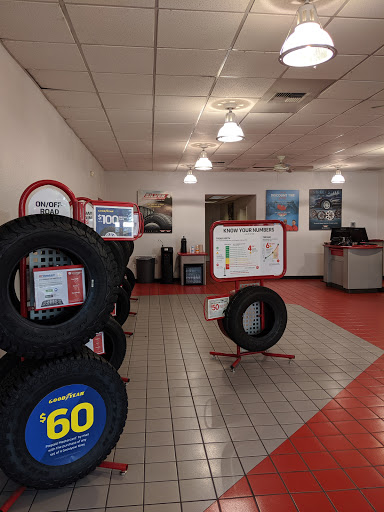 Tire Shop «Discount Tire», reviews and photos, 810 NE Northgate Way, Seattle, WA 98125, USA