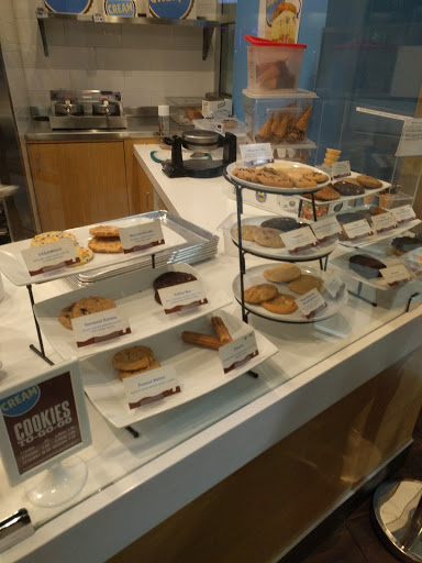 Ice Cream Shop «CREAM Ontario», reviews and photos, 960 Ontario Mills Dr, Ontario, CA 91764, USA