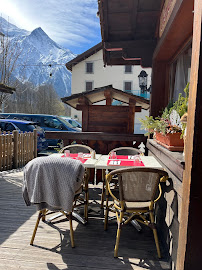 Atmosphère du Restaurant français La Crémerie des Aiguilles à Chamonix-Mont-Blanc - n°11