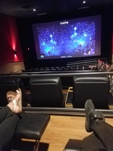 Movie Theater «Regal Cinemas Magnolia Place 16», reviews and photos, 9645 Westview Dr, Coral Springs, FL 33076, USA