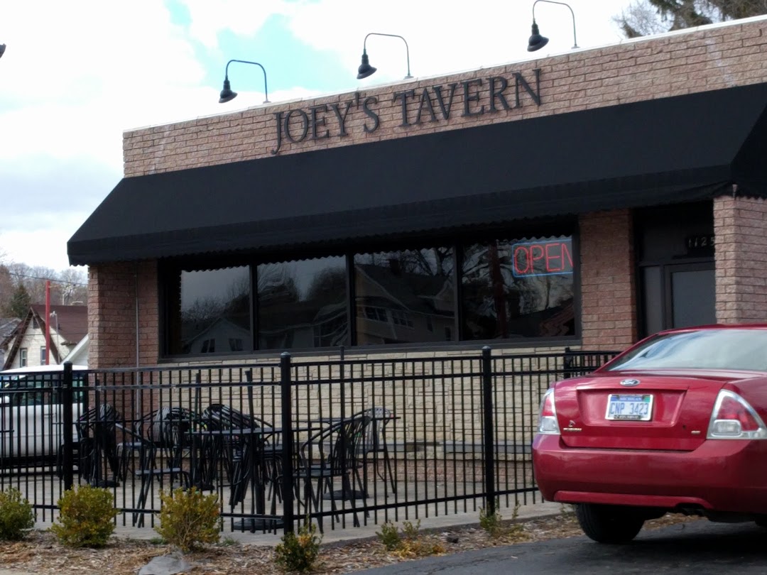 Joeys Tavern