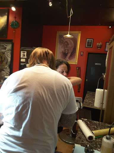Tattoo Shop «TATTOO UNION», reviews and photos, 2601 S Halsted St, Chicago, IL 60608, USA
