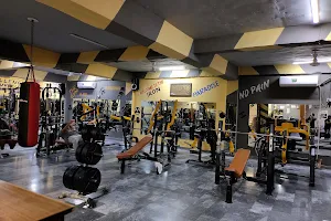 Pure Muscle n fitness gym multan image