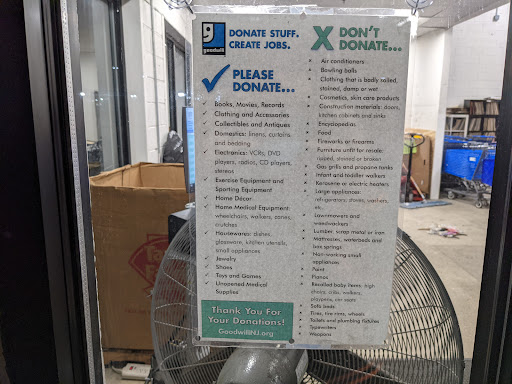 Donations Center «Goodwill», reviews and photos