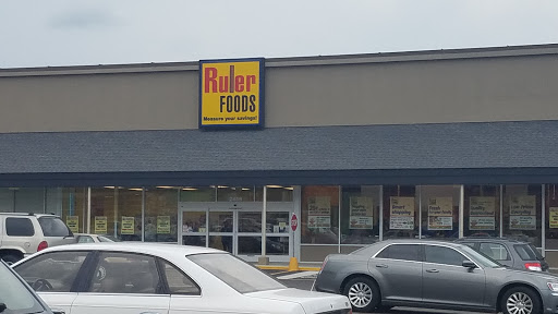 Grocery Store «Ruler», reviews and photos, 2458 W Clay St, St Charles, MO 63301, USA