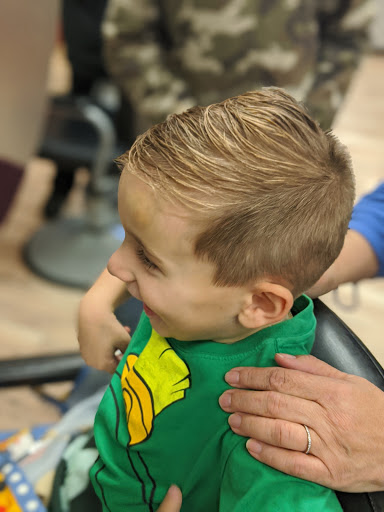 Hair Salon «Great Clips», reviews and photos, 645 Woodbury Glassboro Rd, Sewell, NJ 08080, USA