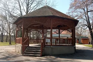 Traiskirchen Park image