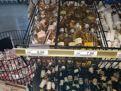 Liquor Store «Lukas Liquor Superstore», reviews and photos, 13657 Washington St, Kansas City, MO 64145, USA