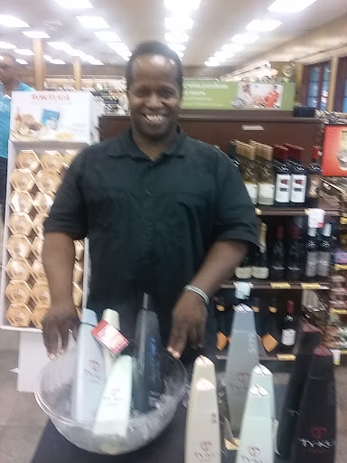 Liquor Store «ABC Fine Wine & Spirits», reviews and photos, 9894 Glades Rd, Boca Raton, FL 33434, USA