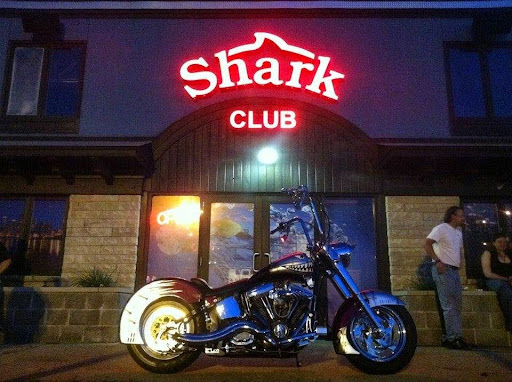 American Restaurant «Shark Club», reviews and photos, 6665 Highland Rd, Waterford Twp, MI 48327, USA