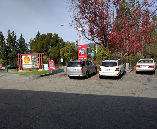 Shell en La Cañada Flintridge